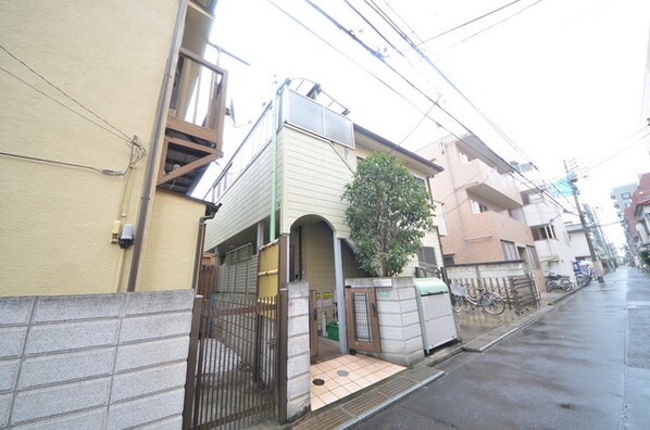 メゾンリリイの物件外観写真